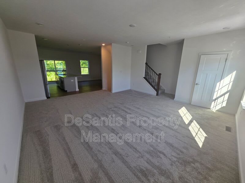 1806 Canterbury Drive – photo 5
