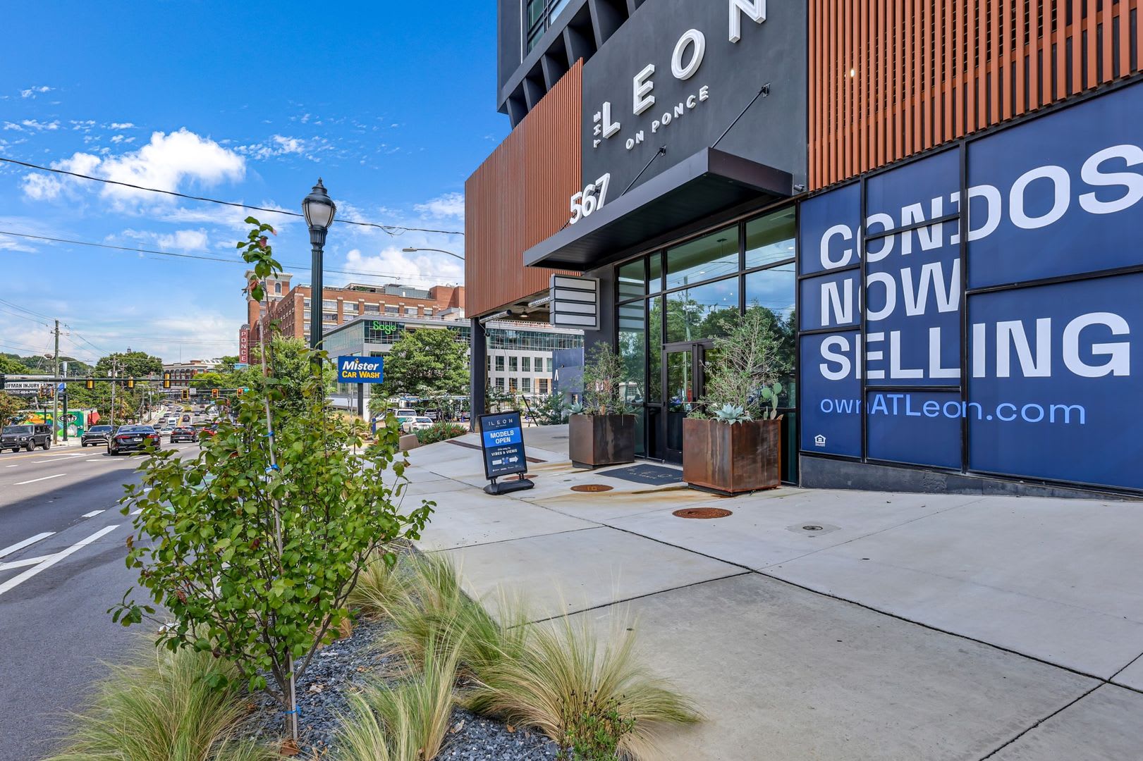 Modern Luxury Living in the Heart of Old Fourth Ward – photo 1
