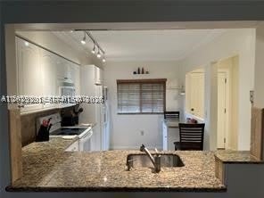 4000 Crystal Lake Dr – photo 5