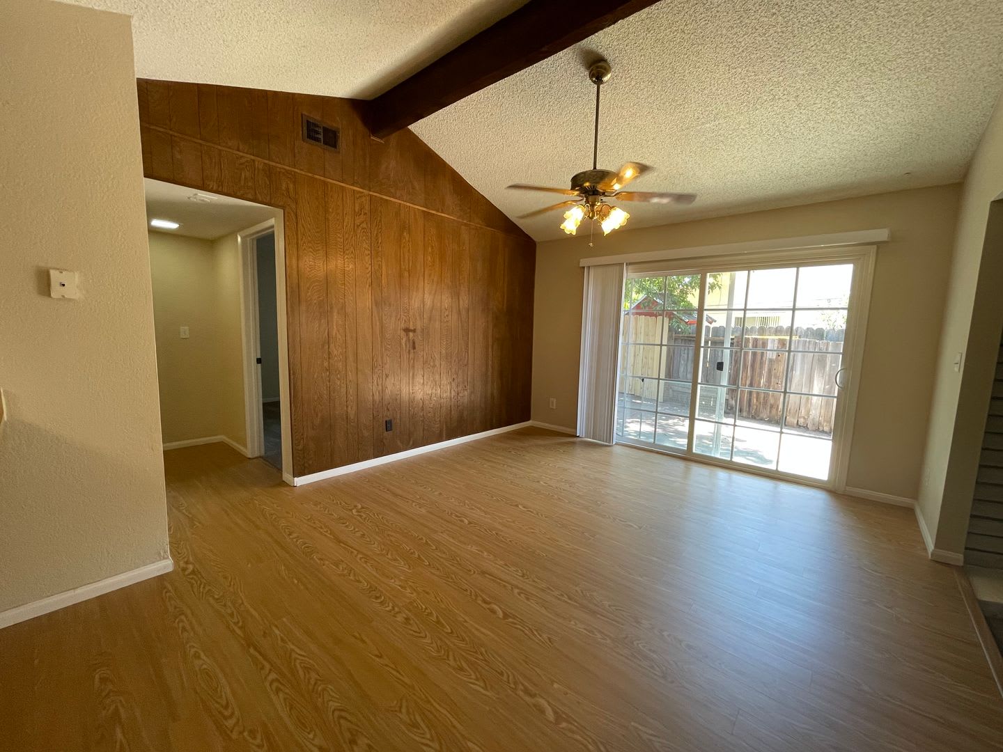Charming 2 Bedroom, 2 Bath Duplex in Citrus Heights – photo 5