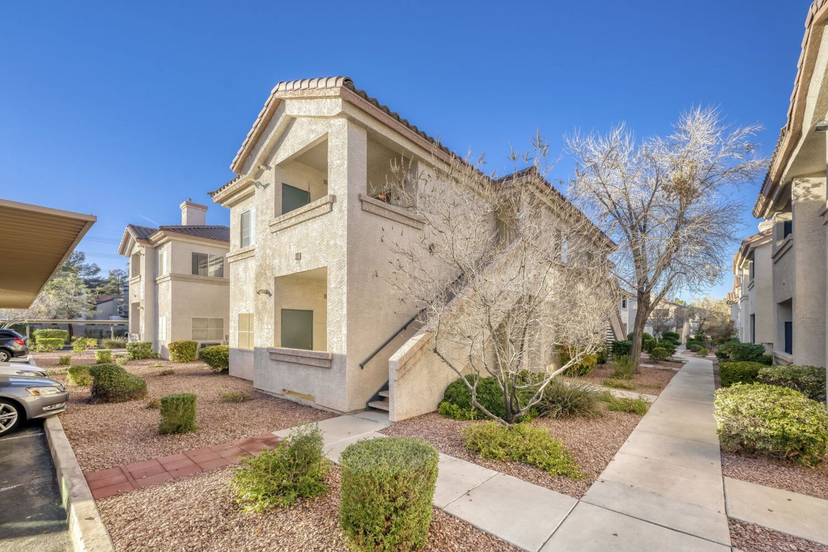 Adorable 1st Floor Condo In Gated Community! – photo 1
