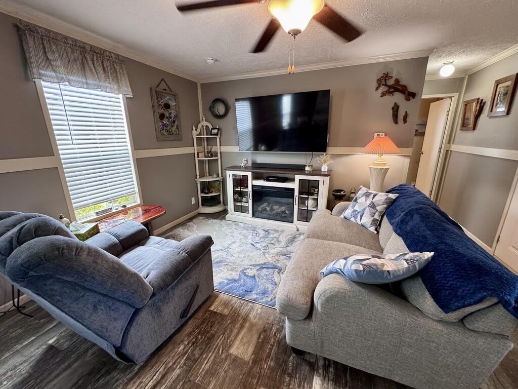 466 Santa Anna St – photo 4
