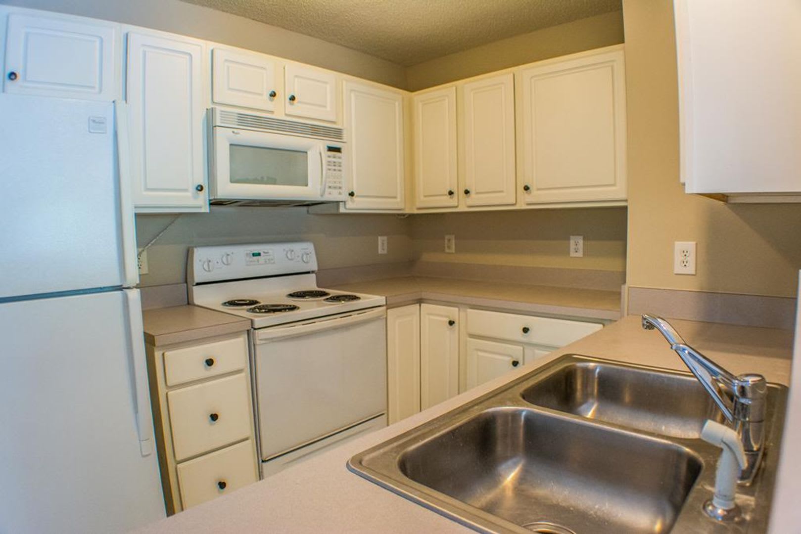 624 Ivy Glen Drive – photo 3