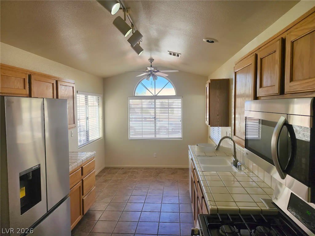 1238 Pagentry Drive – photo 4
