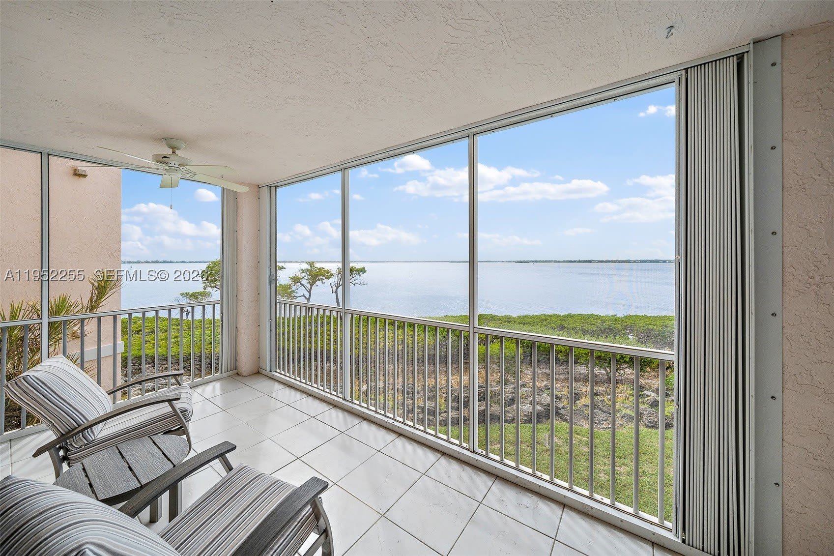 5800 Ne Island Cove Way – photo 2
