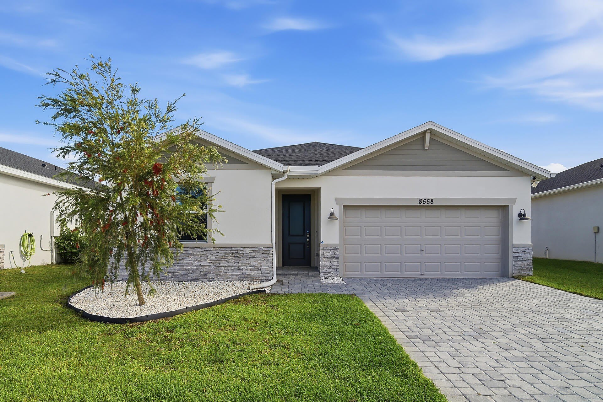 8558 Dahlia Circle – photo 1