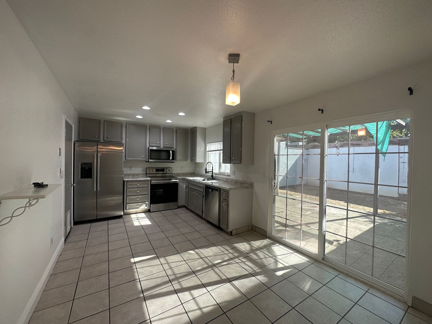 308 N Riverside Dr – photo 5