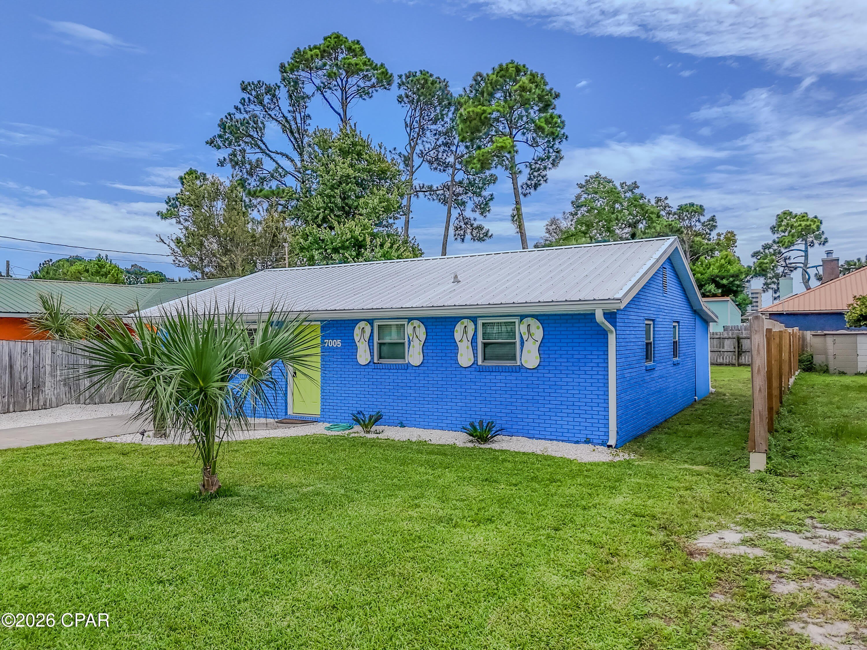 7005 S Lagoon Drive – photo 2