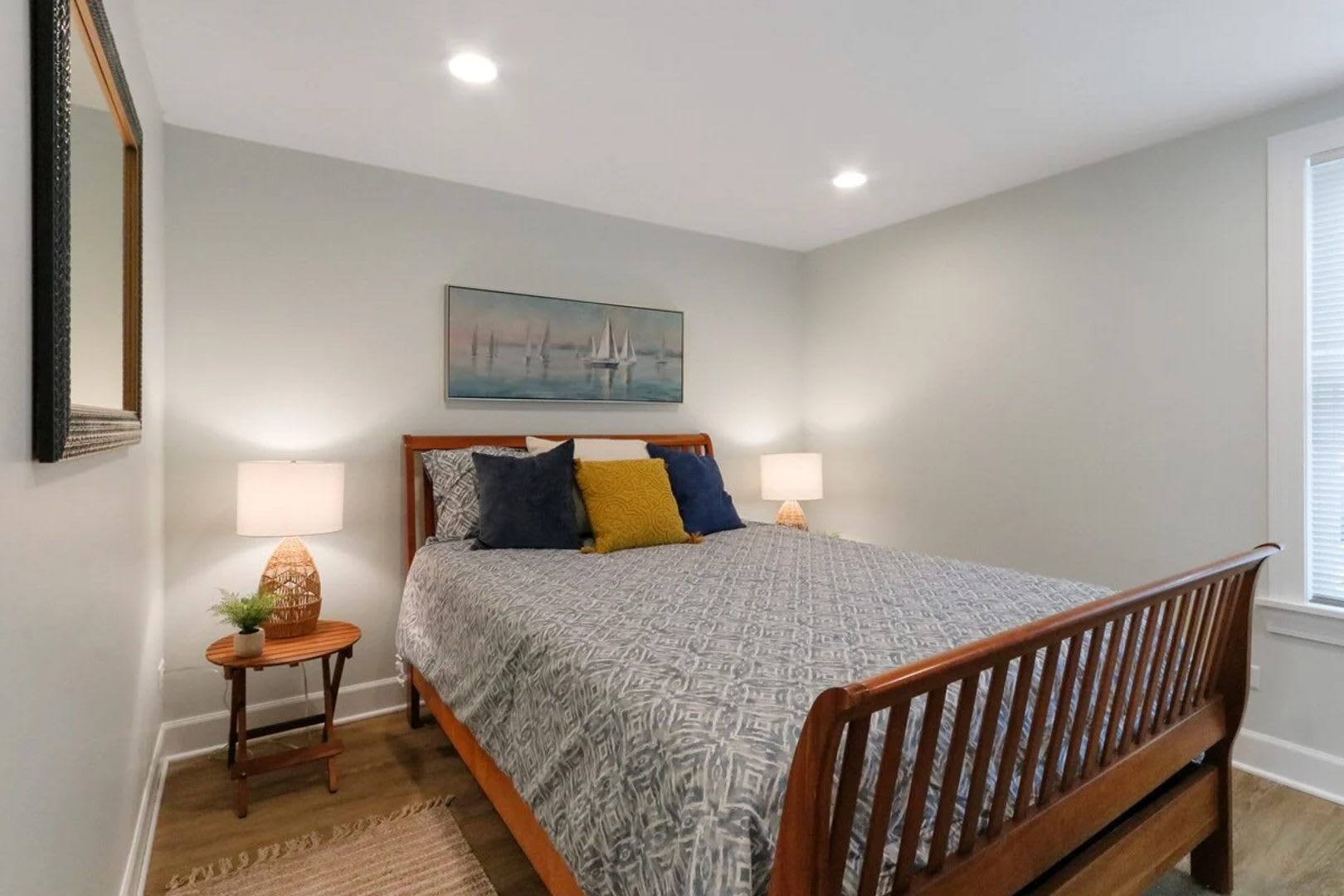 Historic Downtown Lake Geneva Carriage House Available For Monthly Mid Term Rentals – photo 5
