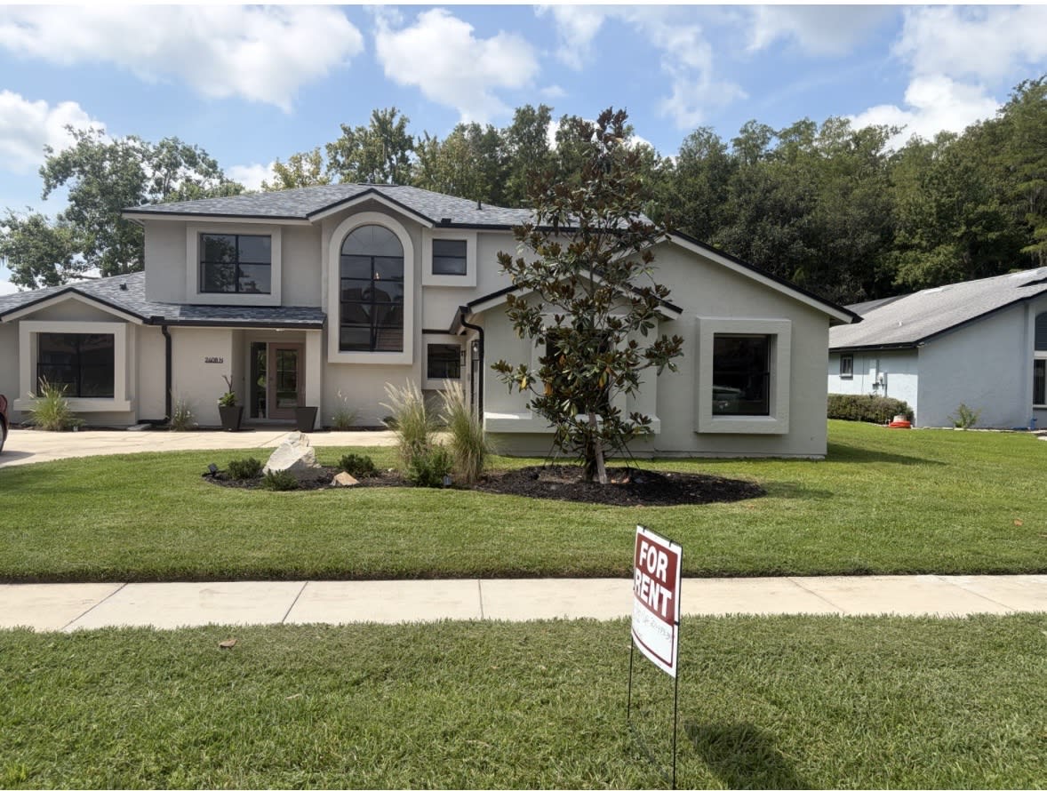 2408 Winding Ridge Avenue North – photo 2