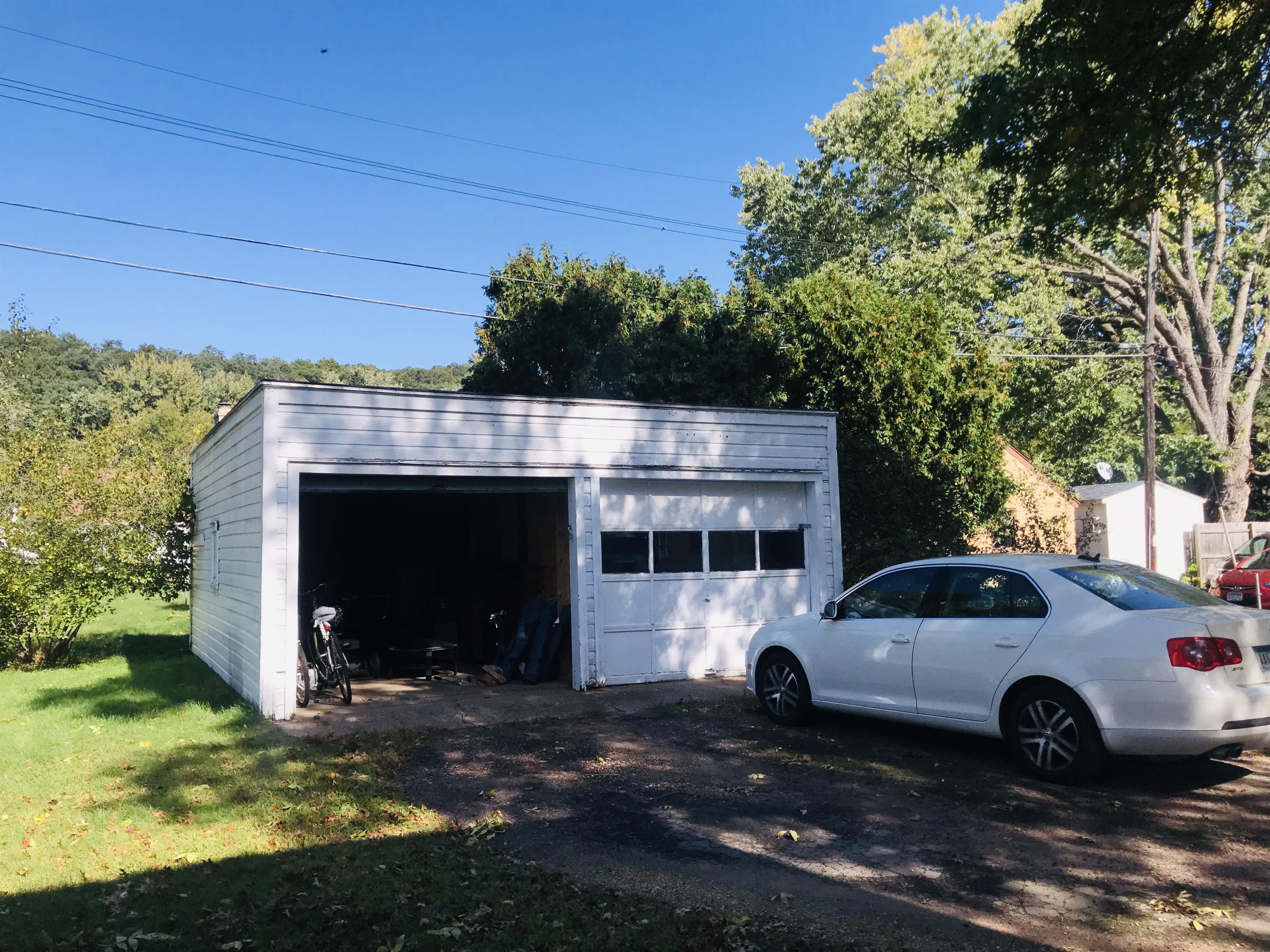 616 1/2 Ripley Avenue – photo 2