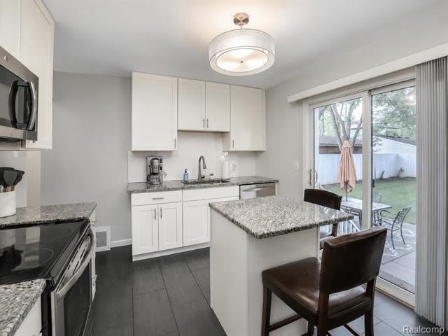 2125 Dallas Avenue – photo 5