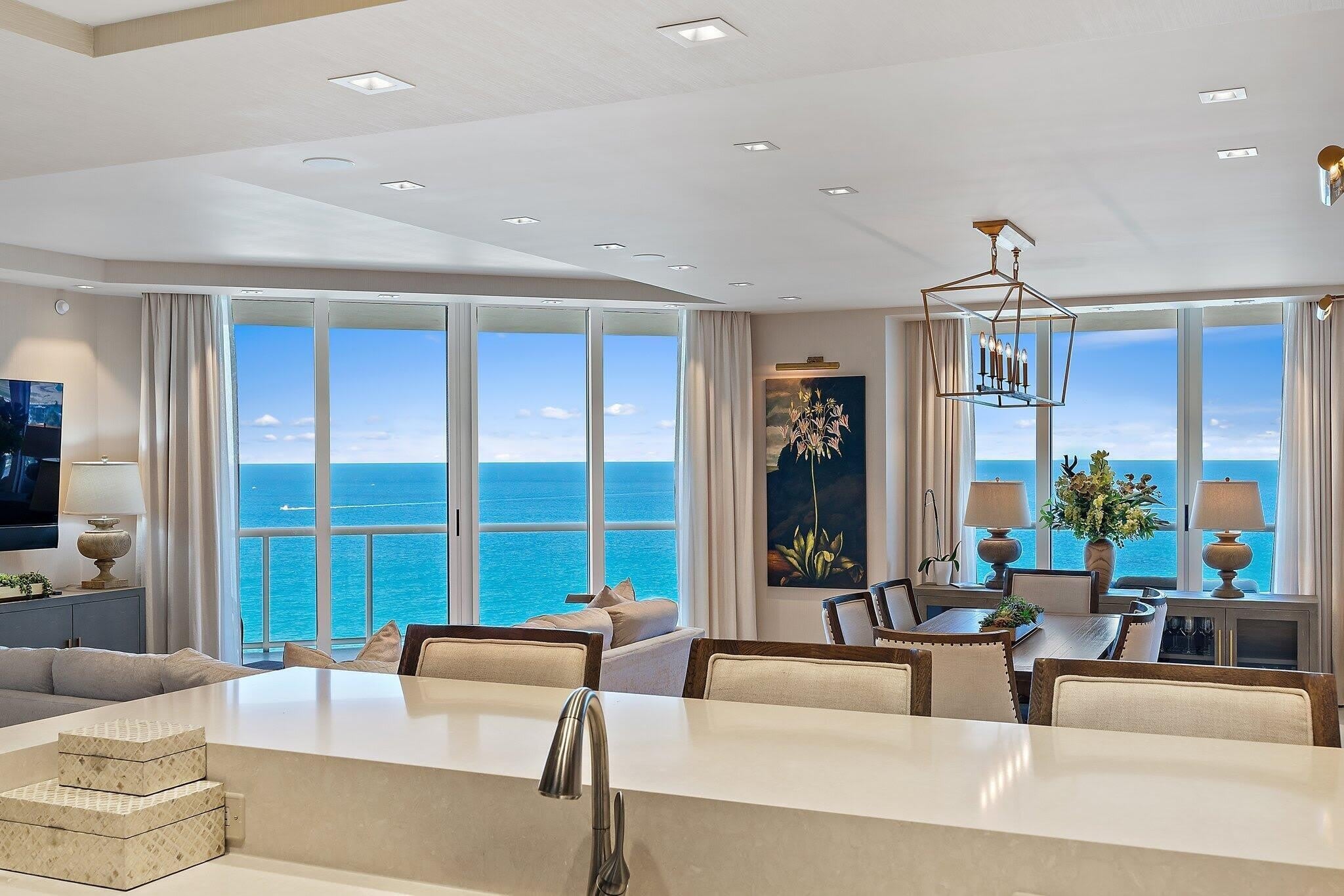 2700 N Ocean Drive – photo 1