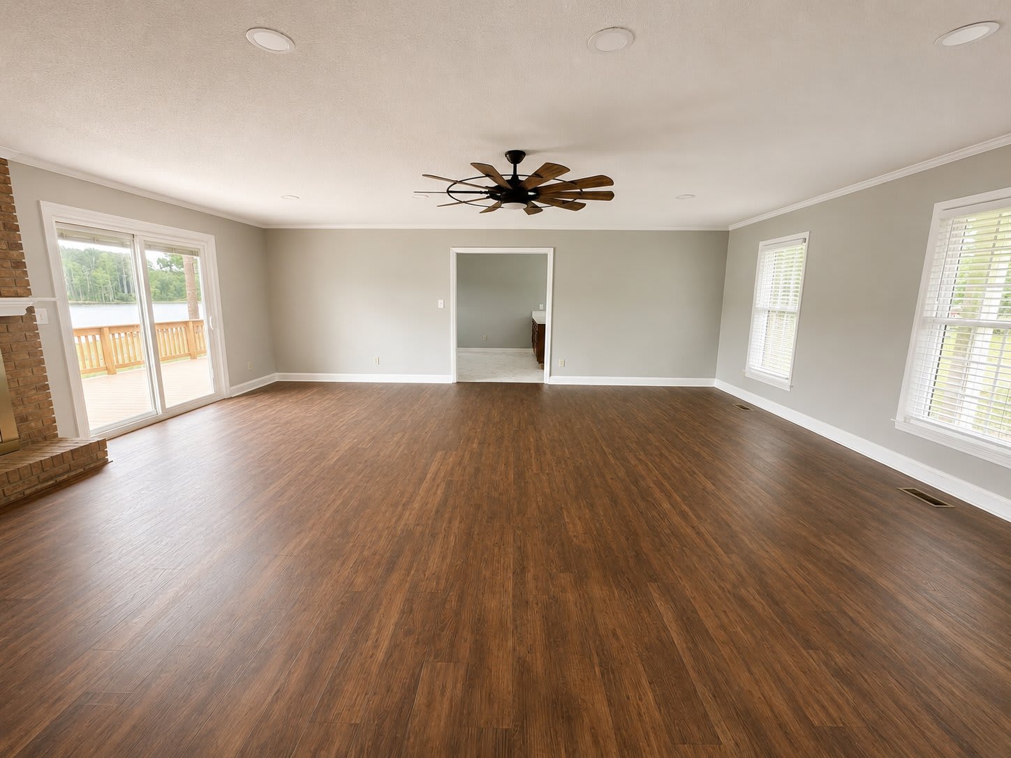 101 Bayview Circle – photo 4
