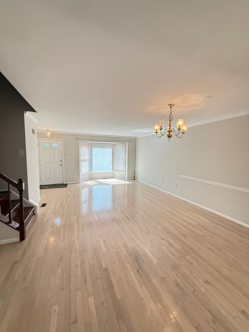 2740 Winston CT – photo 5