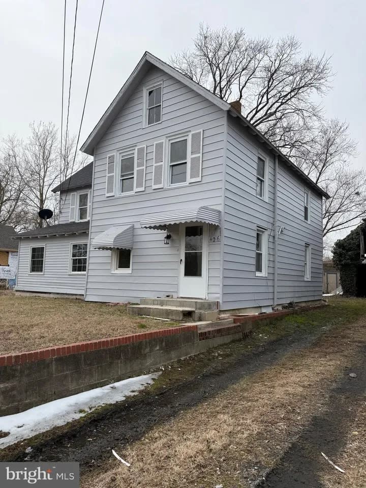406 Bridge Street – photo 1
