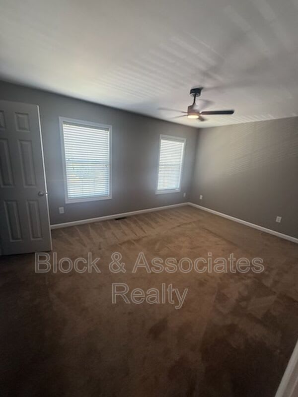 4121 Bentley Dr – photo 5