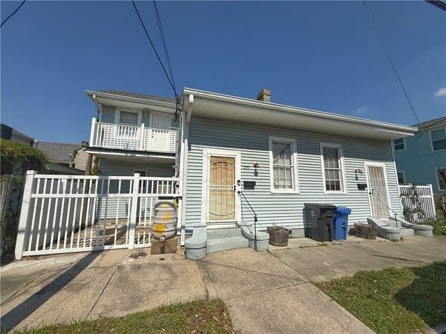 209 N JOHNSON Street – photo 2