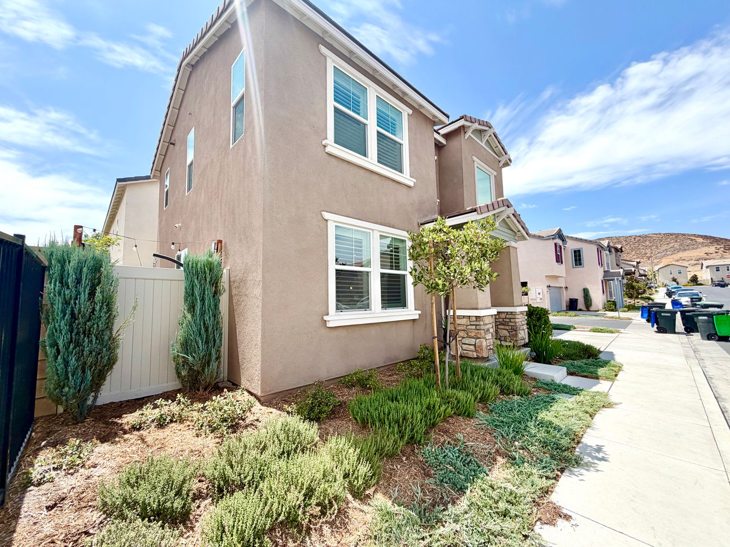 Ashland Springs 3 Bedroom Home with Solar and Community Dog Park & Tot Lot – photo 3