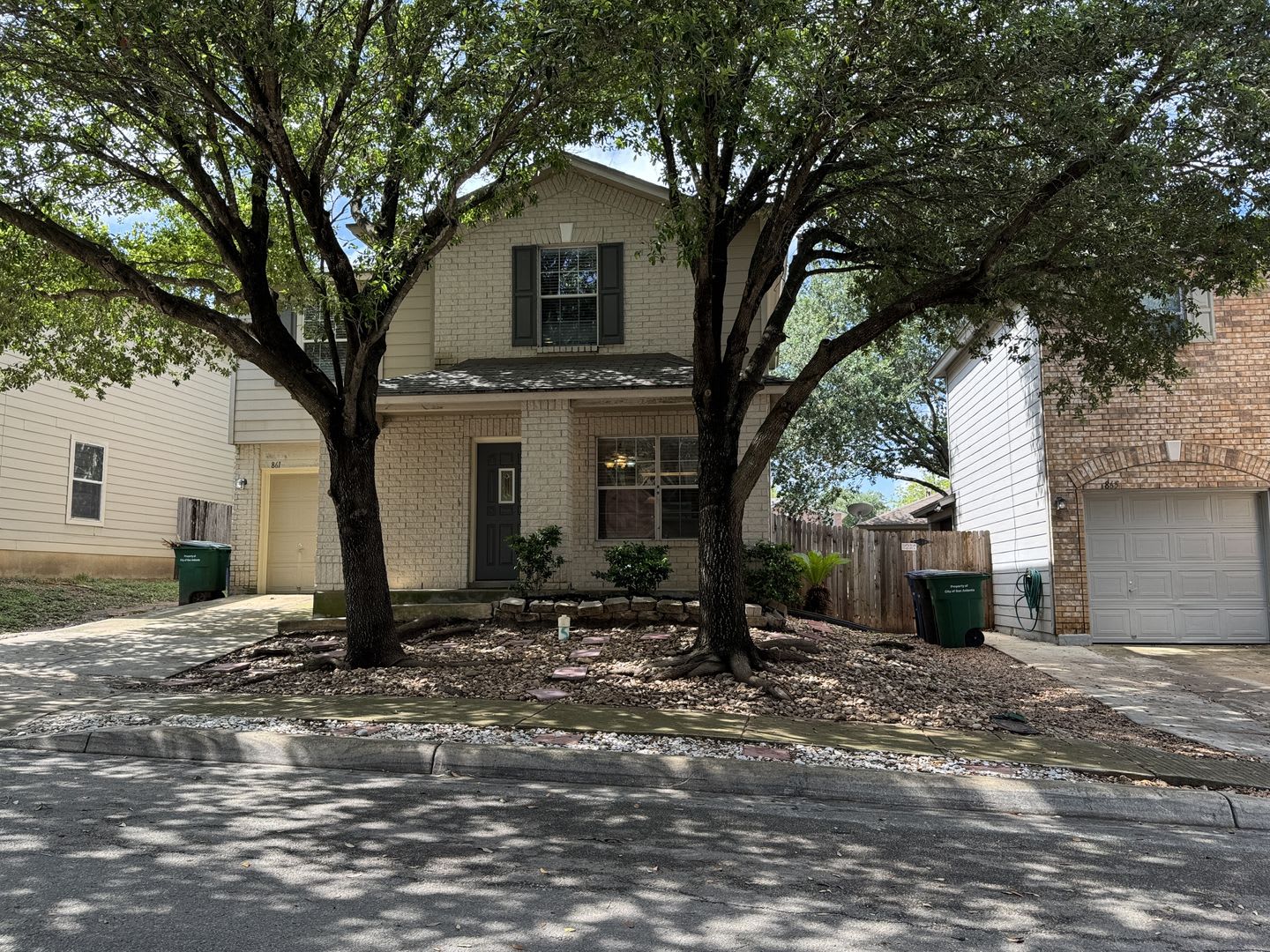 New Paint May 2026 No Carpet Excellent Location Near 151 1604 410 – photo 3