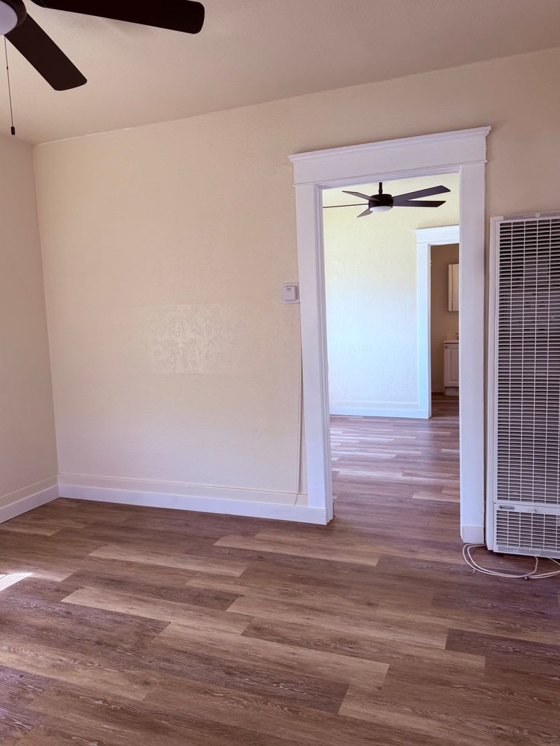 591 W. Monterey Ave – photo 5