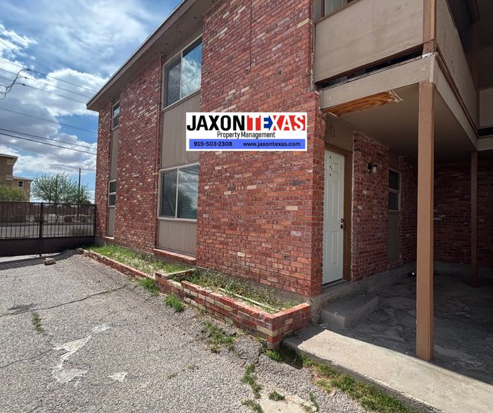 6376 Santiago Street – photo 2