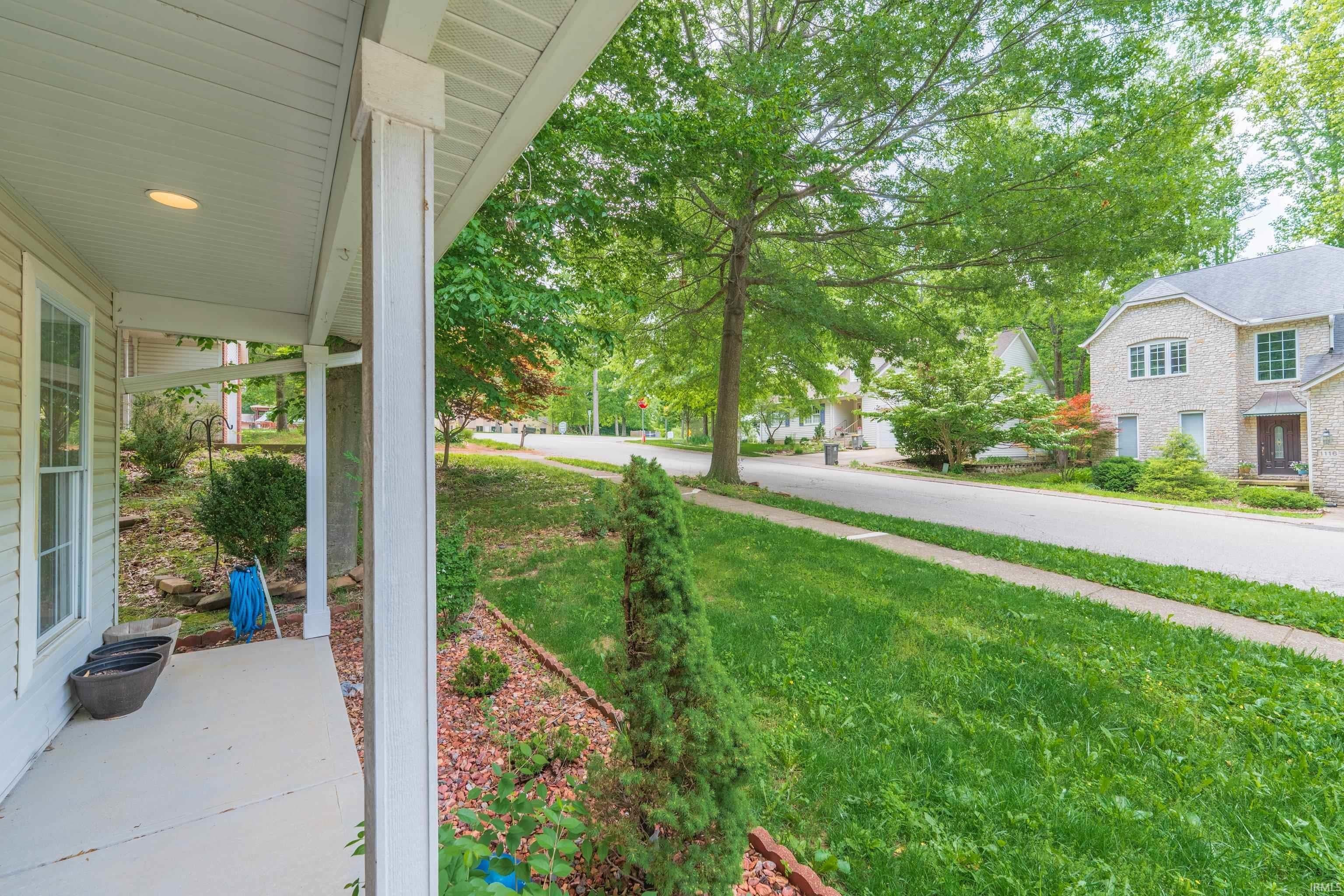1115 E Azalea Lane – photo 4