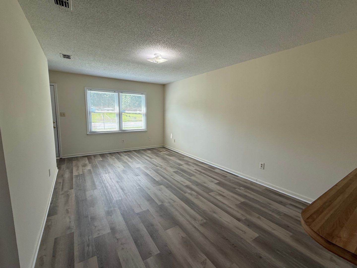 2 Bedroom 1 Bath Duplex – photo 3