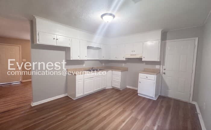 1216 Woodland Avenue Southwest – photo 4