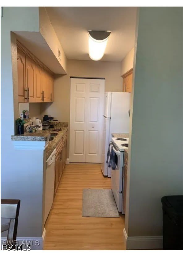 2835 Winkler Avenue – photo 5