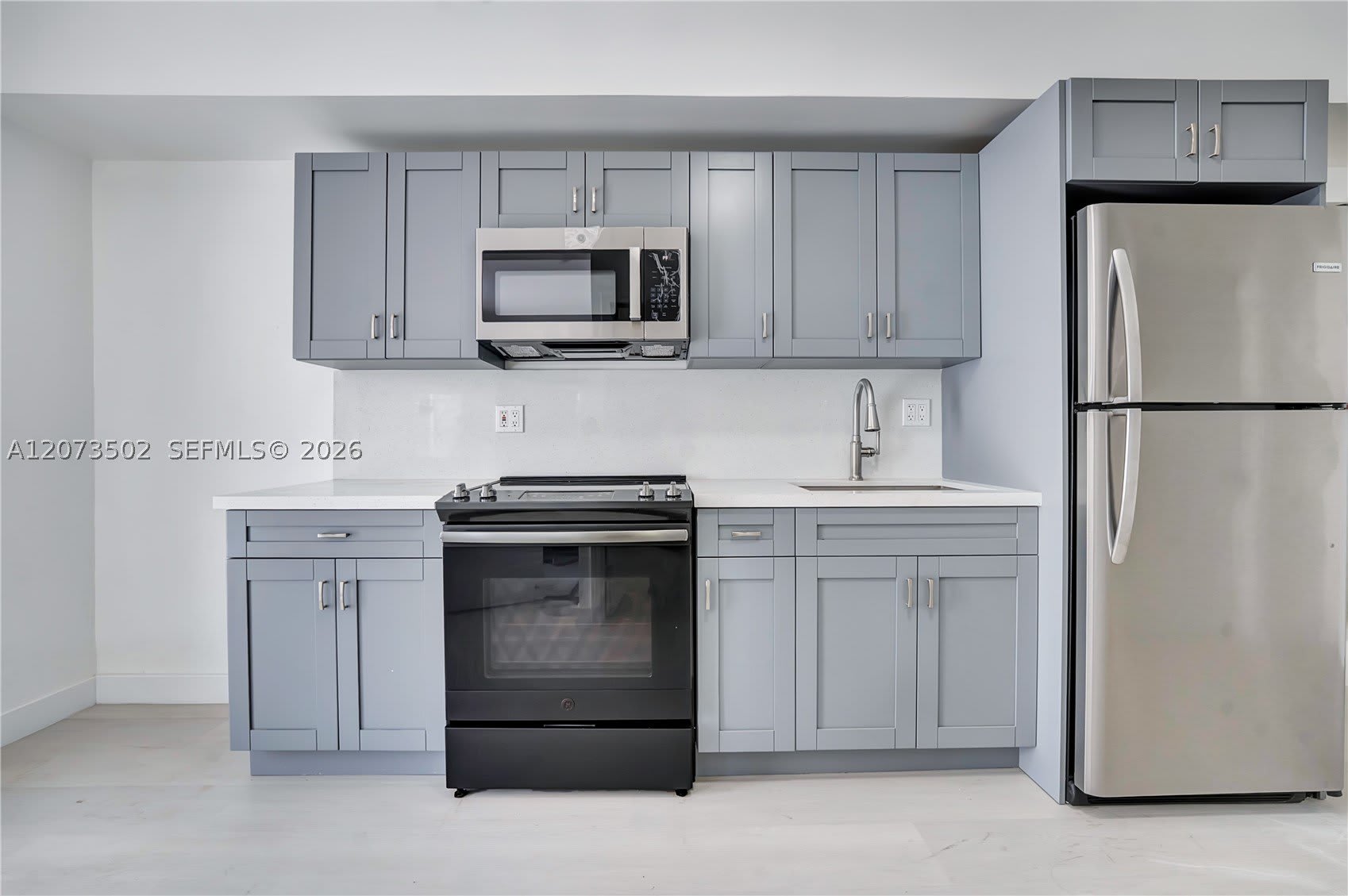 769 NW 10th St – photo 1
