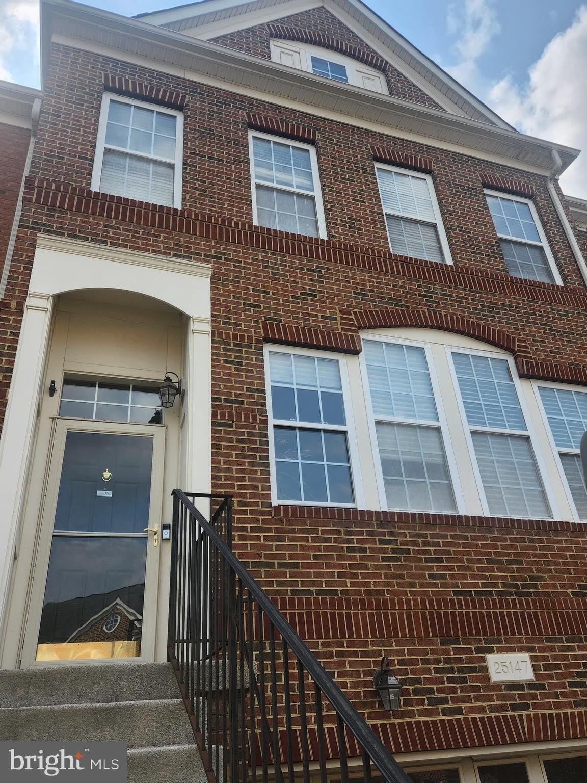 25147 CUTGRASS Terrace – photo 1