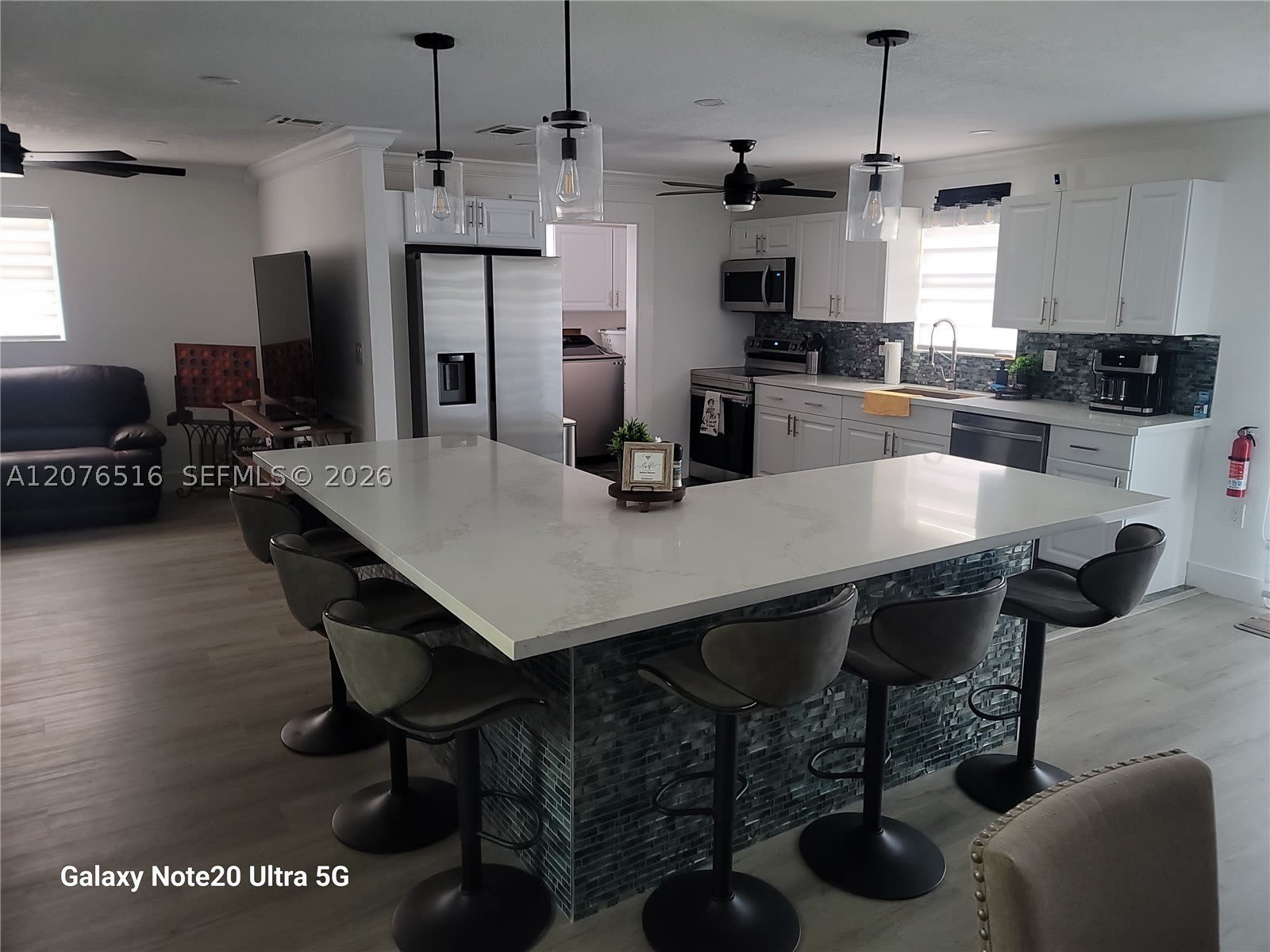 2011 Edwin Ave – photo 4