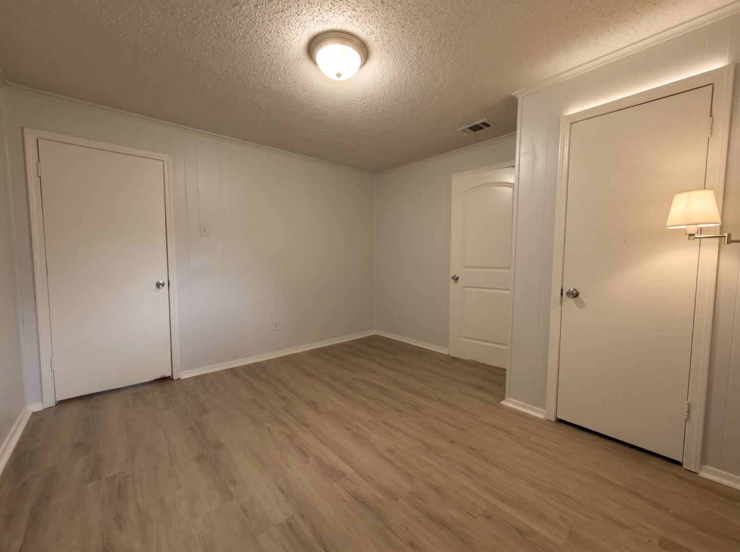 FOR LEASE – 518 Burlington Cir, Memphis, TN 38127 – photo 4