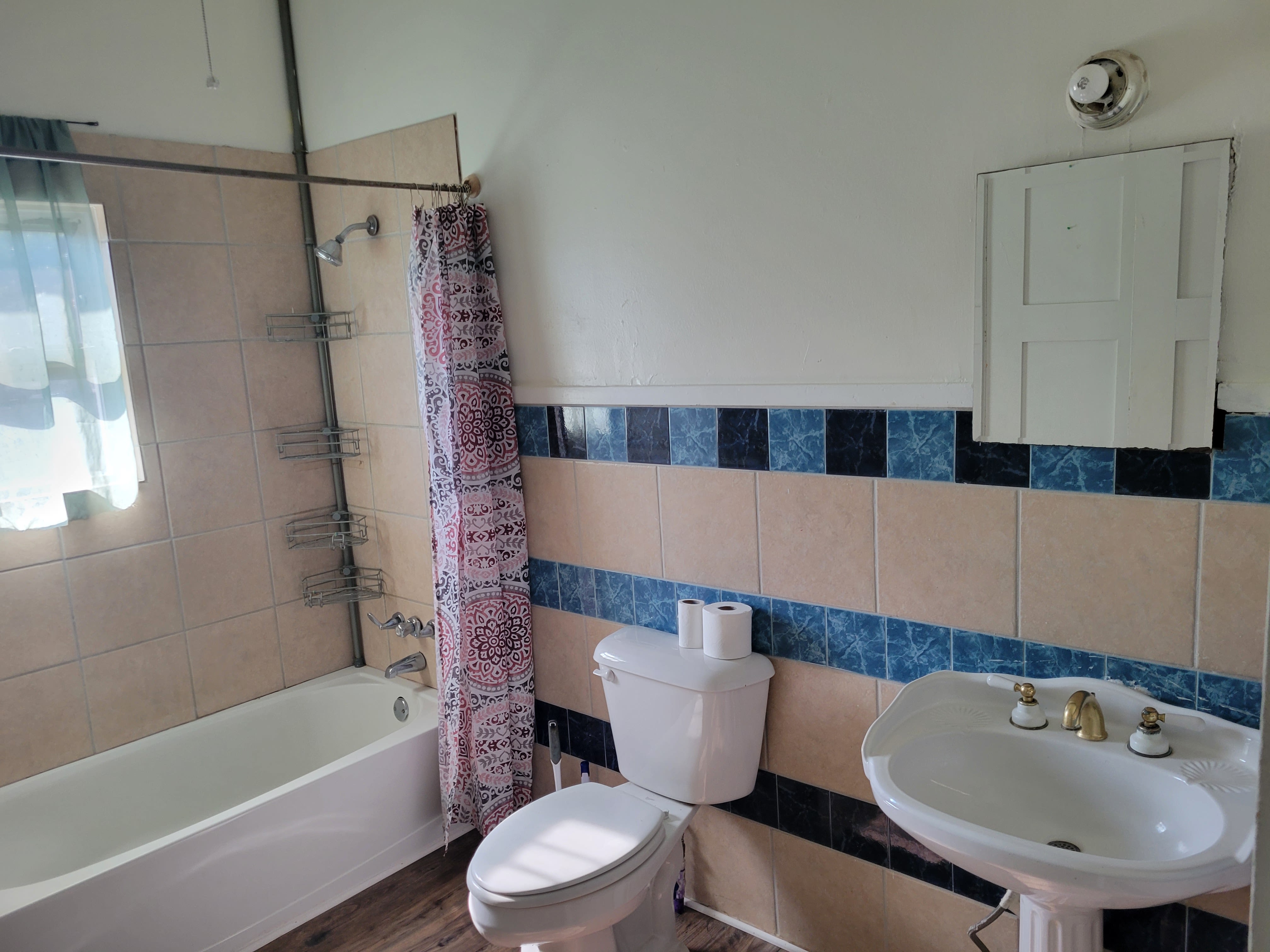 606 Ave C – photo 5