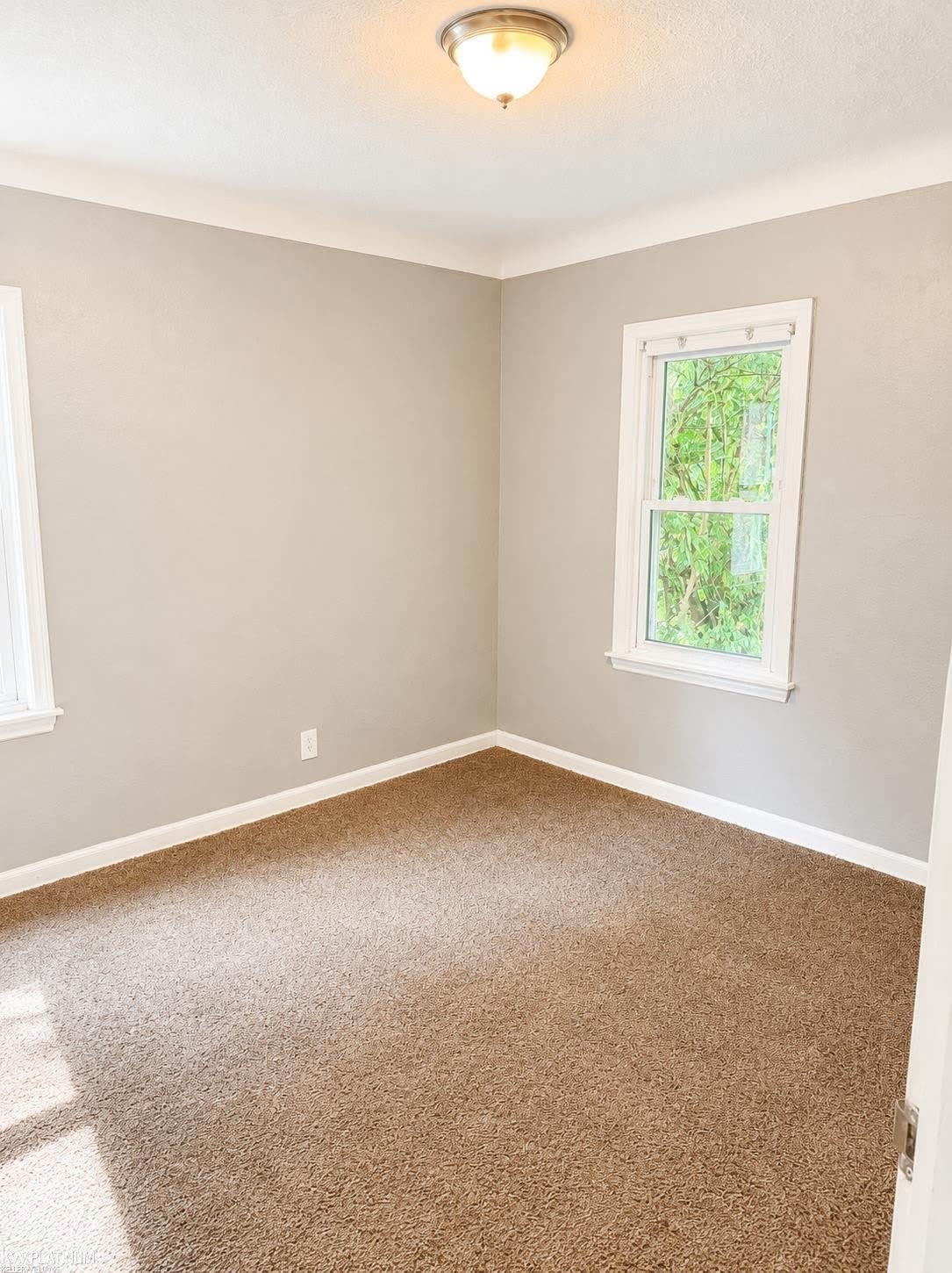 15596 Eastwood Street – photo 5