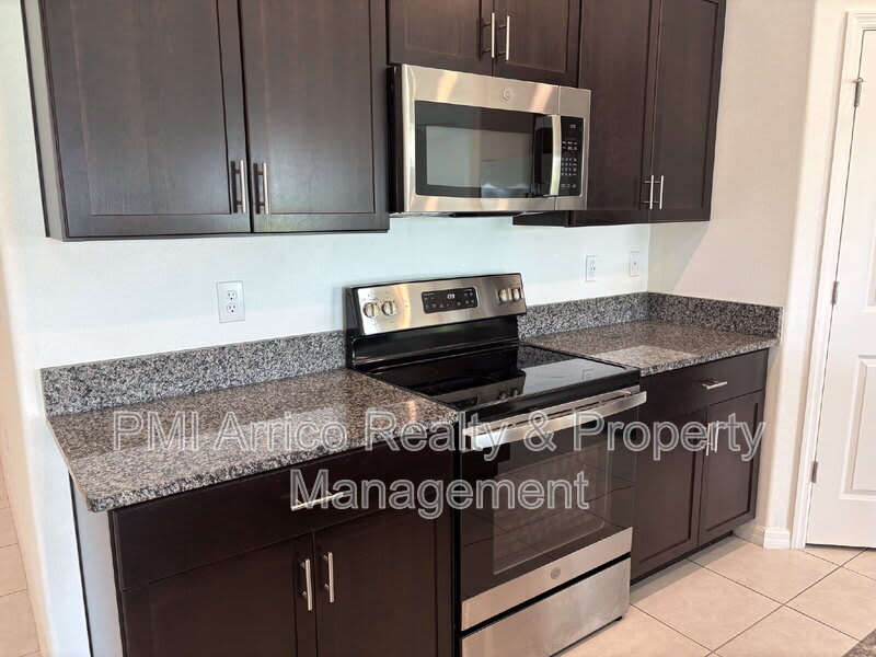 5487 Blue Azure Drive – photo 4
