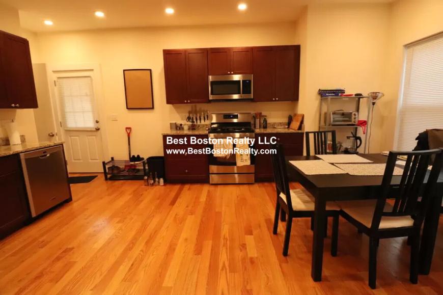 58 School St. – photo 4