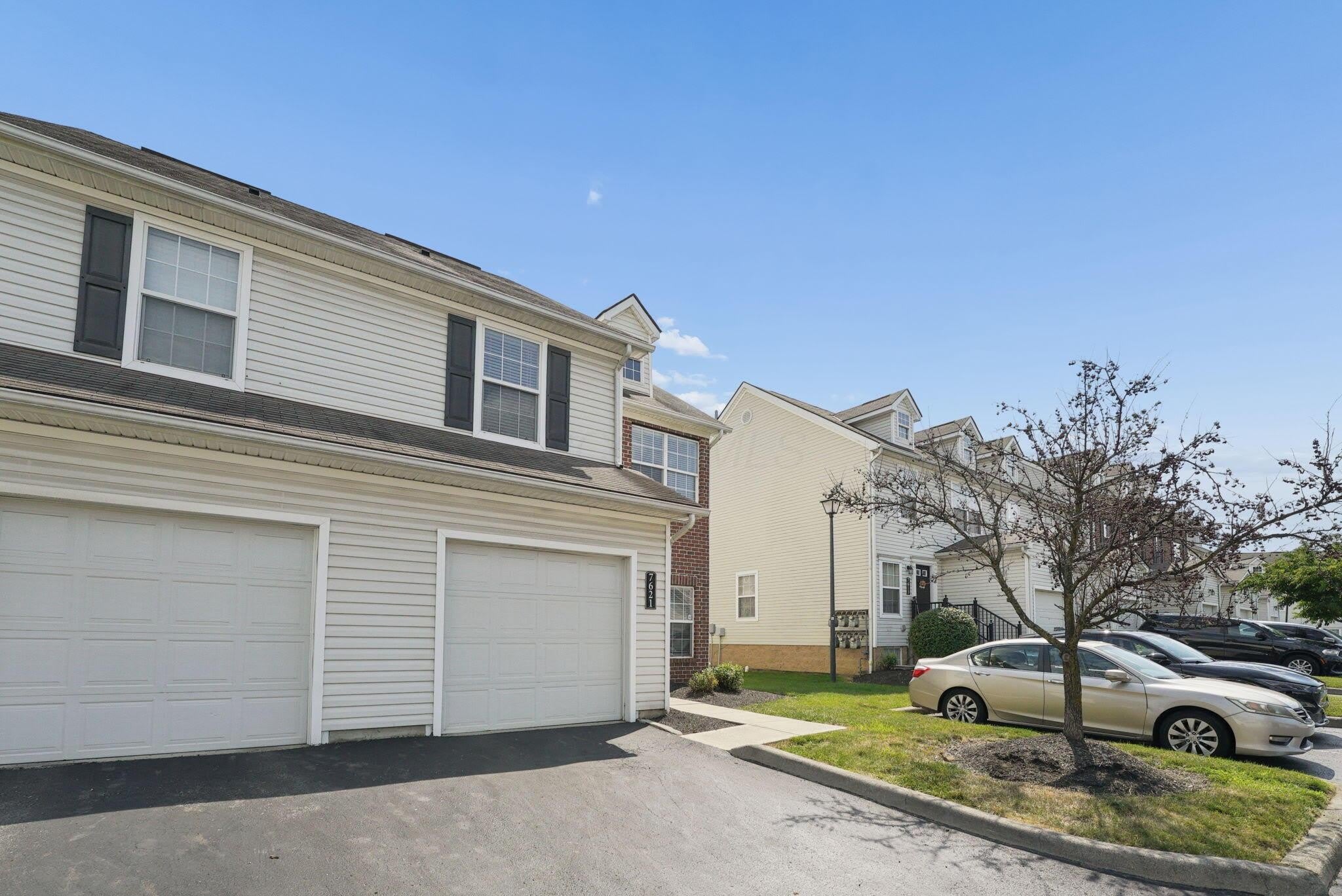 7621 Lorimar Drive – photo 2