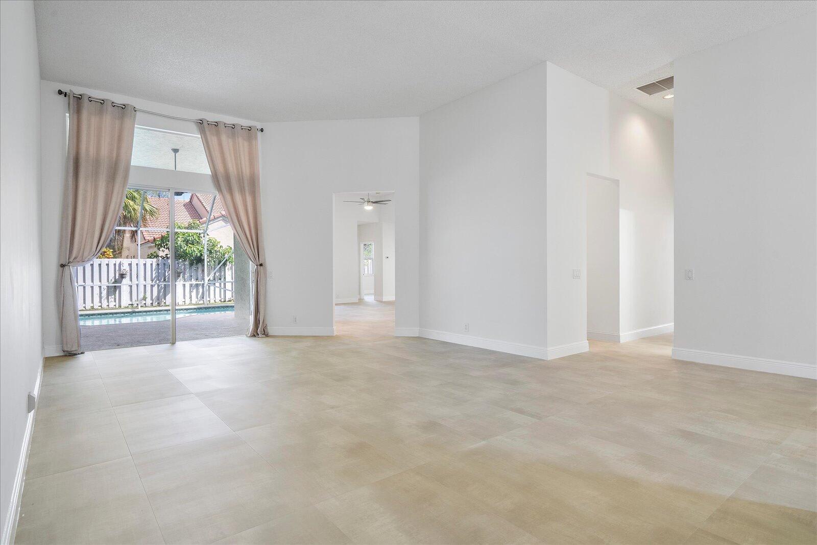 970 Greenwood Road – photo 2