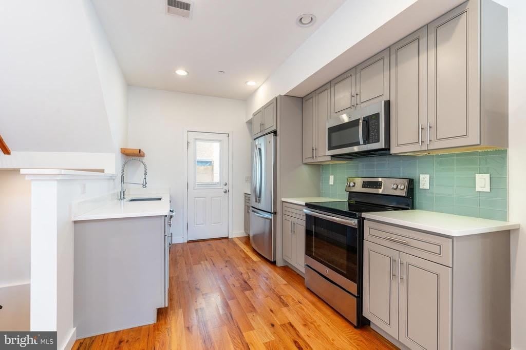 1719 ERDMAN STREET – photo 4