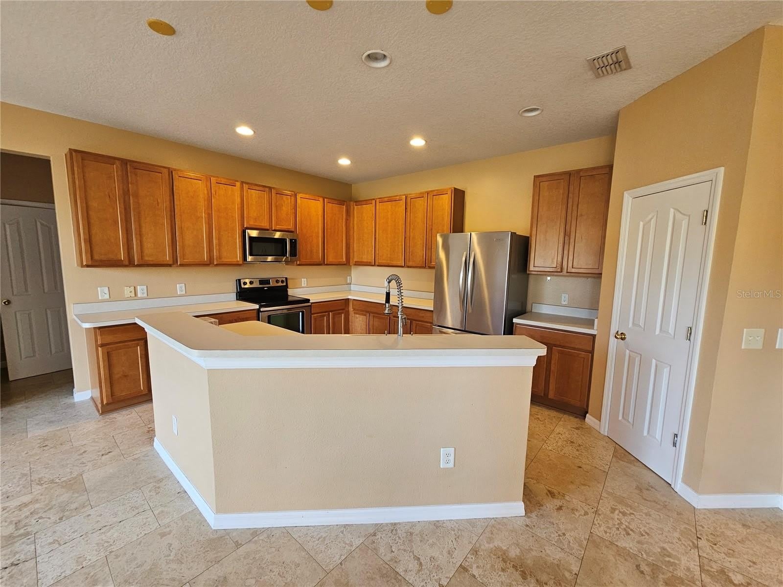 1881 STRATHMORE Circle – photo 5