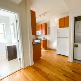 3546 North Wolcott Avenue – photo 2