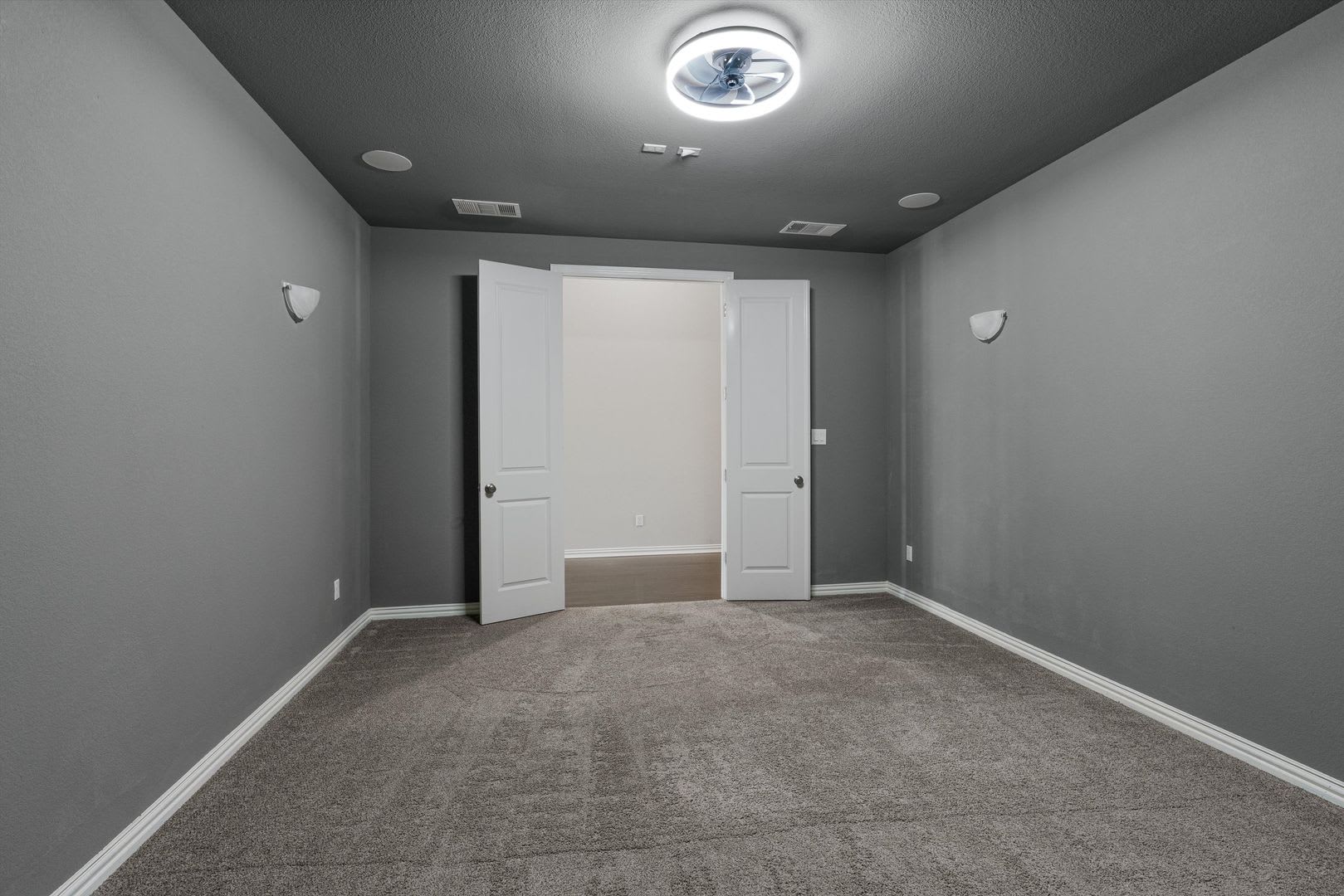 Incredible 4-Bedroom Home in Liberty Hill for Lease – photo 5