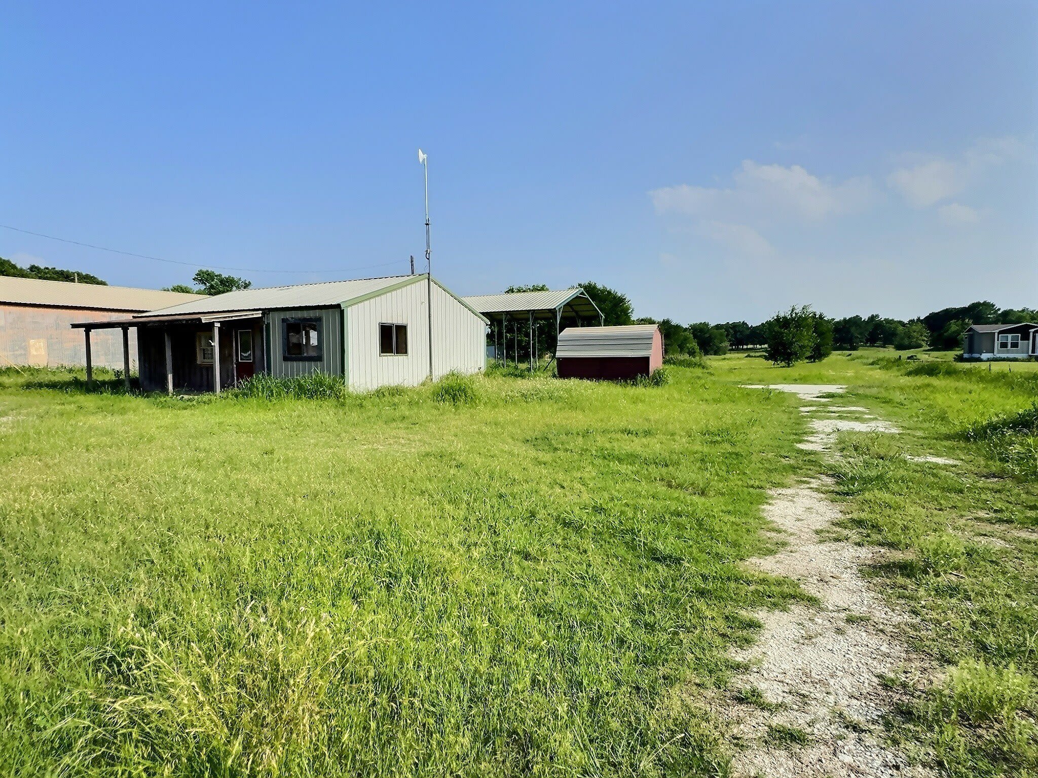 10669 Mineral Wells Highway – photo 2