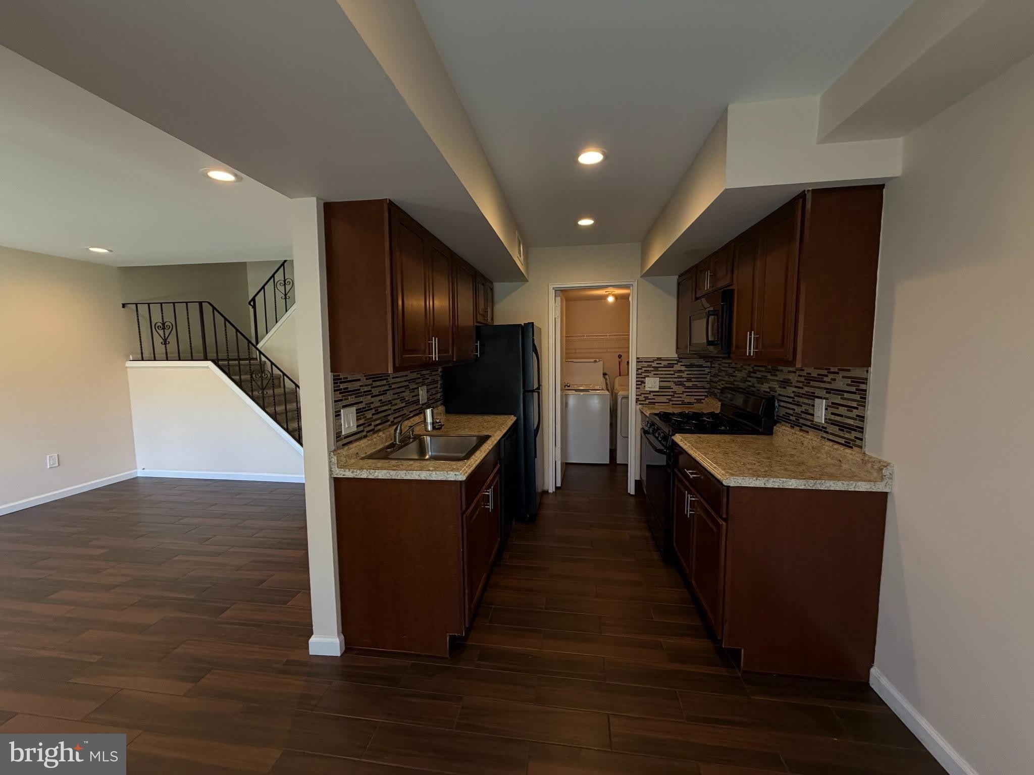 406 BRANDYWINE Court – photo 5