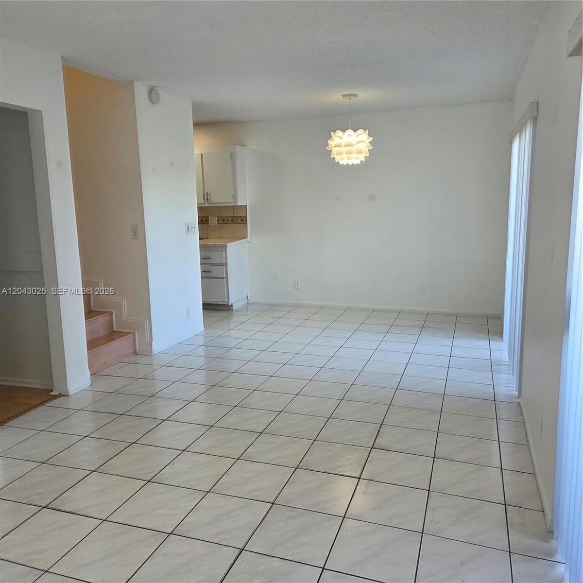 8905 Northwest 28th Drive – photo 2