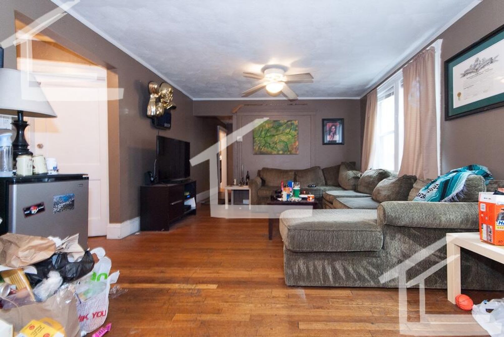 Charming 5 Bedroom-No Broker Fee – photo 1