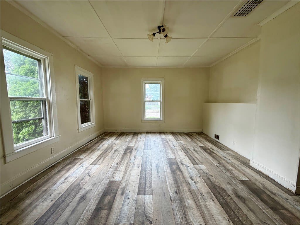 1320 Grand Central Avenue – photo 3
