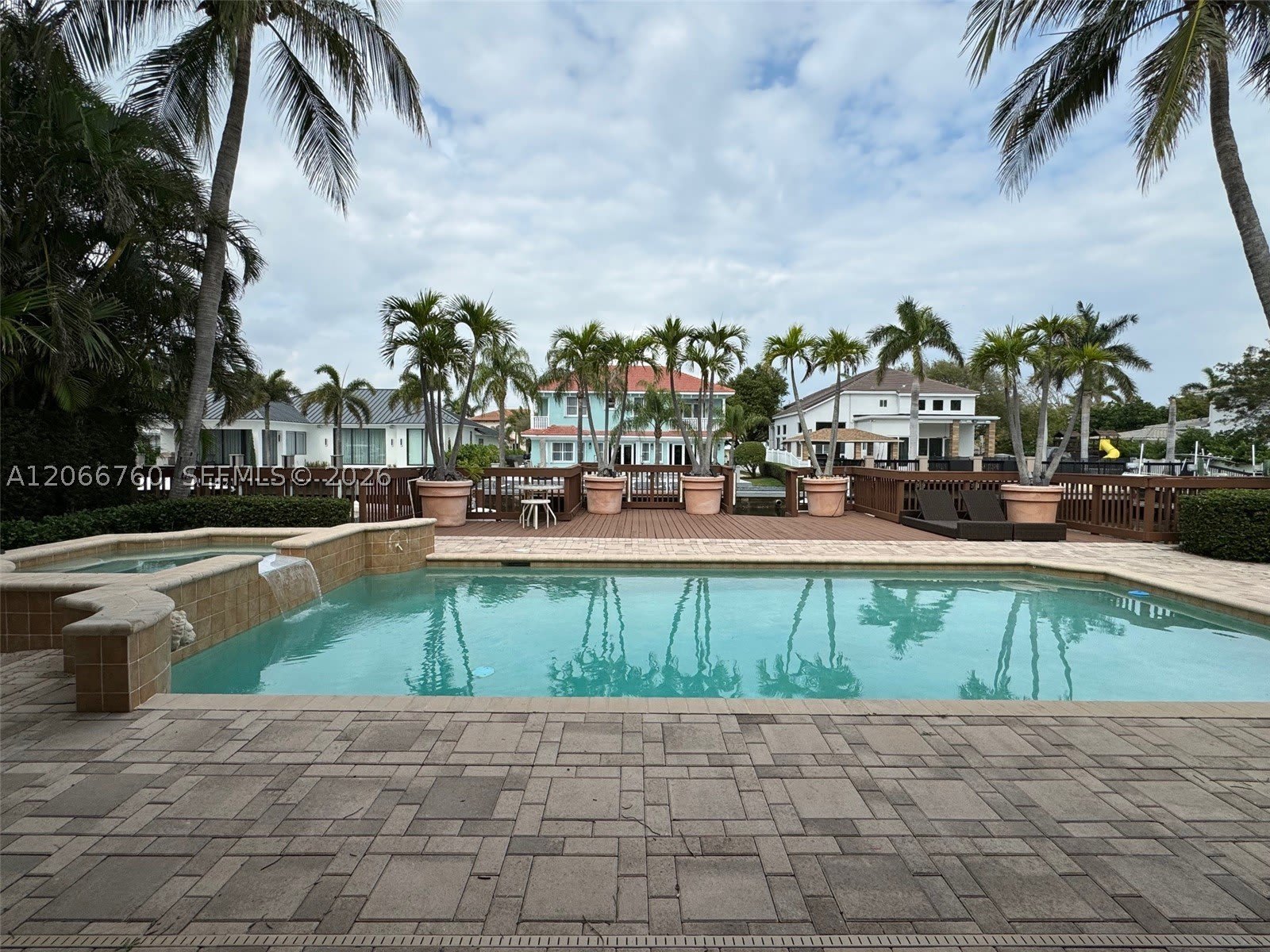 891 Captiva Dr – photo 4
